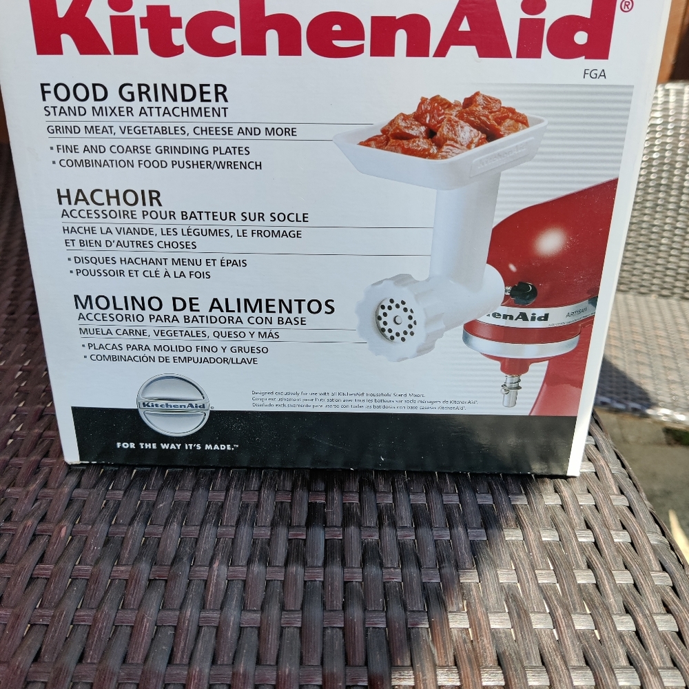 Meat grinder attachment